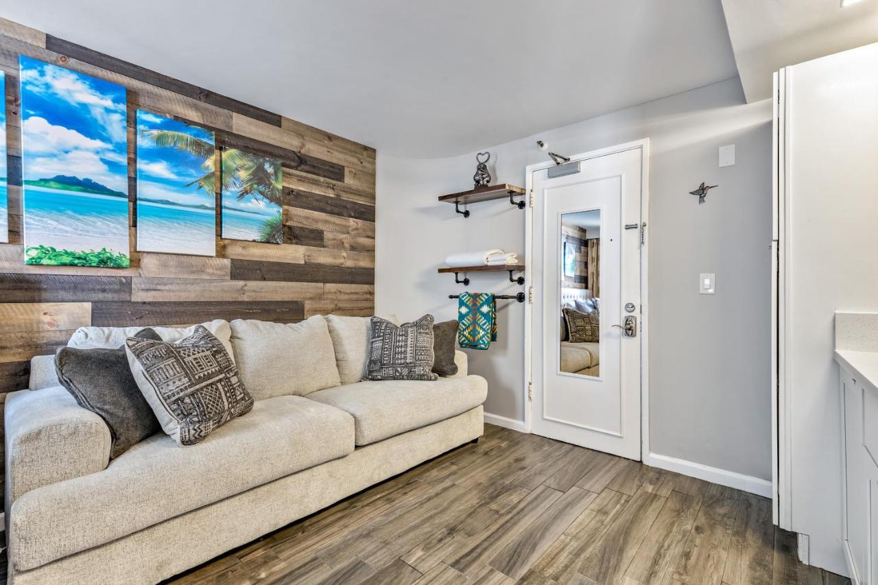 Inviting Waikiki Grand Hotel Room One Block To Beach! Χονολουλού Εξωτερικό φωτογραφία