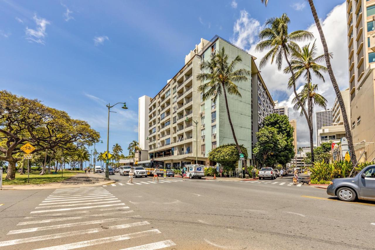 Inviting Waikiki Grand Hotel Room One Block To Beach! Χονολουλού Εξωτερικό φωτογραφία